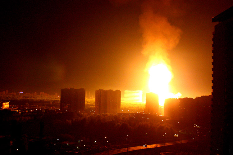 пожар горит газопровод